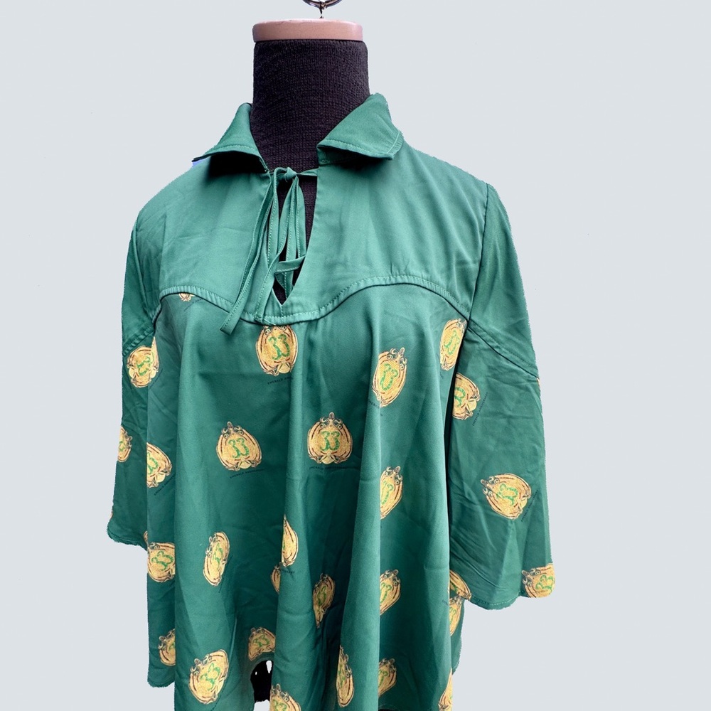 Club 33 Her Universe Emerald Anniversary flutter / poncho capelet style top M - Picture 5 of 5